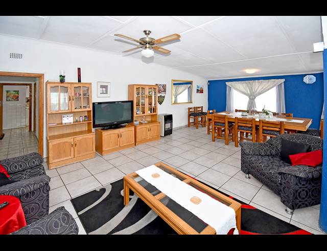4 BEDROOM HOUSE FOR SALE IN CROSBY